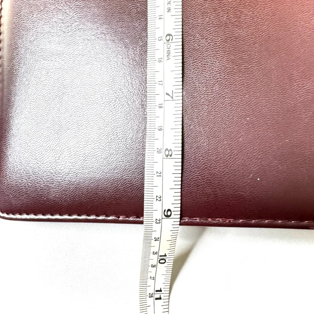 Franklin Covey Burgundy Leather Planner binder